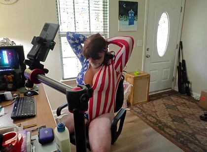 Live Cam Show Behind the Scenes