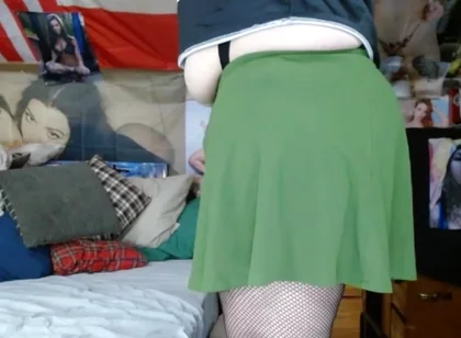 Sissy Cosmicjones88 shakes his bbw ass and lady hips