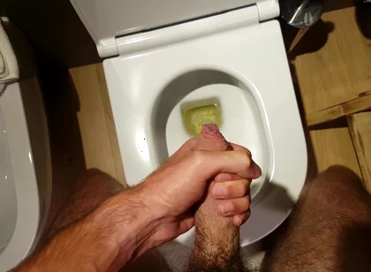 I'm a Virgin, Horny Af and Craving a Cocksucker to Blow Me. Would You Make Me Cum?