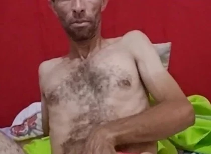 They All Come and Enjoy Watching Me Masturbate with Great Lust