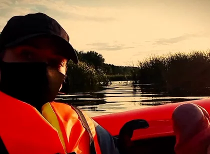 Memories of the Past Summer. Twink Jerks off Her Cock in the Middle of the River