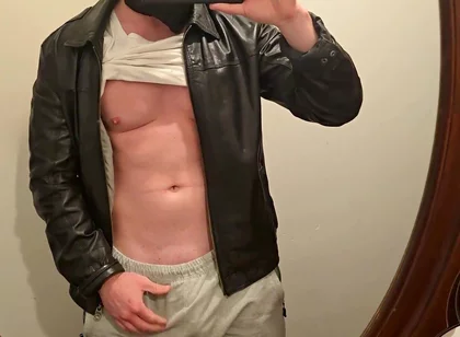 After Work Jerk off in Black Leather Jacket! Hot Stepdaddy Shows Muscles & Pumps Thick Cock