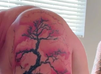Tatted Dude Fucks Muscle Bottom