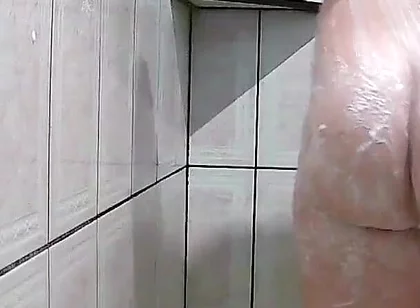 I'm Naked in the Bathroom, I'm Very Horny