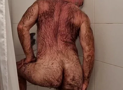 Hairy Muscle Stepdaddy Takes a Shower