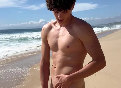Twink Beach Jerk off