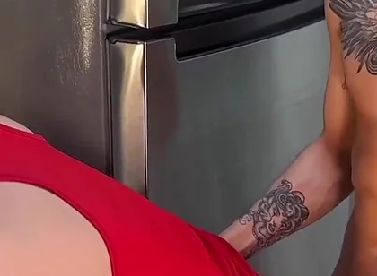 Hung Papi Viral Video Fucking While Cooking Pasta Bareback