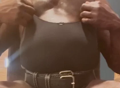 Black Mature Muscle Solo Tits and Vibrator