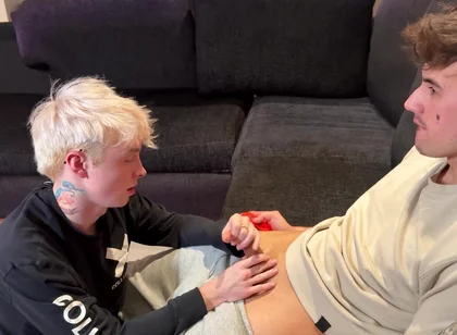 Blonde Twink Dude Sucks Cum Out Of His Mate Whilst He Video Games Fornite