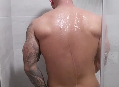Shower Wank & Huge Thick Cumshot