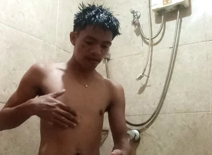 #1 Creator Jameson Official Gets Soaked: Shower Piss & Cum