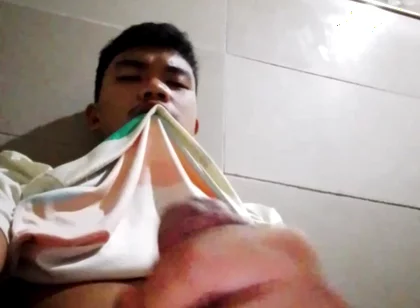 Bathroom Masturbation in the Province