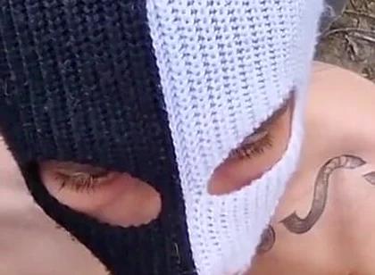 Outdoors Fuck on the Track, a Naked Straight Man Gave His Holes a No-condom Fuck