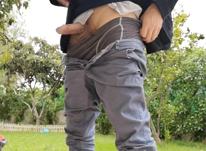 Guy Smoking and Wanking Outside to Beat the Cold