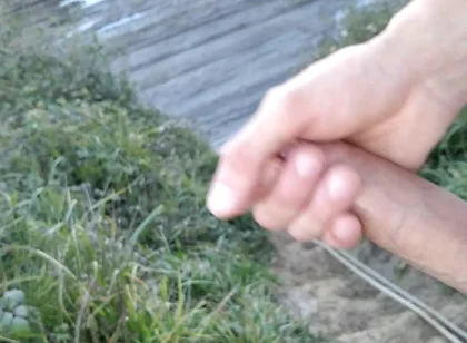 Route to the Beach, Then Masturbate the Big Cock in Front of a Far Fisherman, and I Cum in the Water