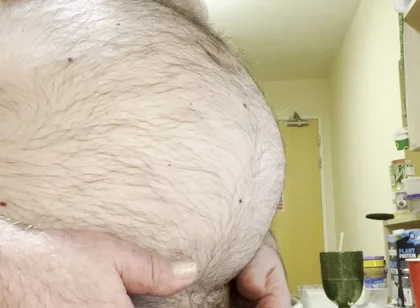 Coach Karl's Mid-afternoon Stiffy During a Live Cam Show 6231