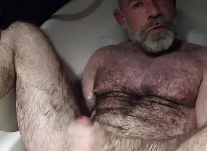 Hairy Muscle Bear Jerk off in Tub