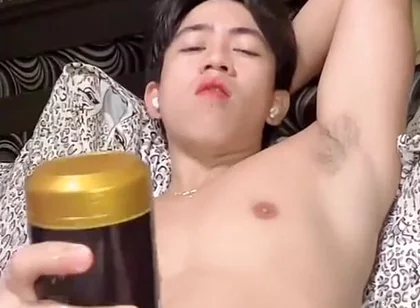 Pinoy with Big Dick Trying Dildo