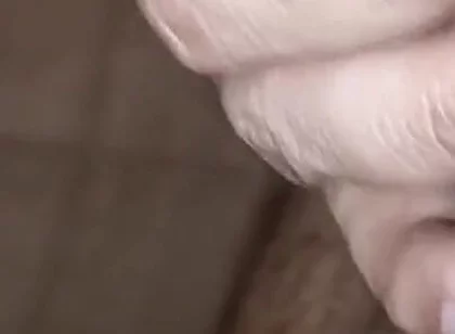 Its pee time while having bath