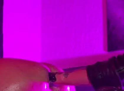 Fisting Session, Her Big Buttocks Getting Both Hands