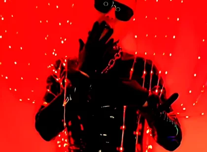Rubber Musik Video