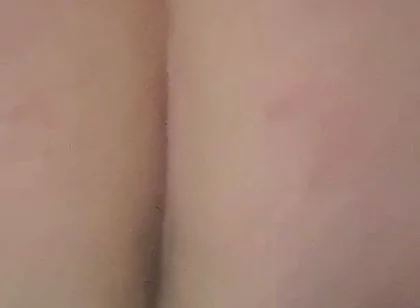 Crossdresser in leggings shows ass.