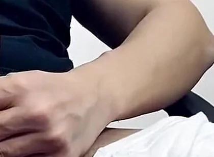 This Massager Became My Favorite Toy for Now