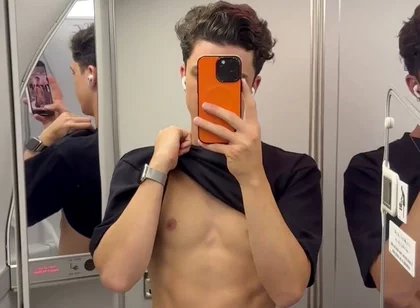 Turbulence Got My Dick Bouncing Don’t Worry! Landed Safely Back in Melbourne