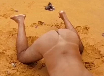 Ladysilva Nude on the Beach