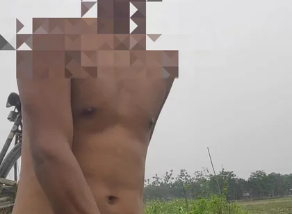 Indian Anal Masturbation at Outdoor Roadside