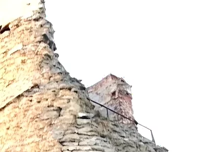 BJörn and Jean Discovered More Than Just Old Castle Ruins