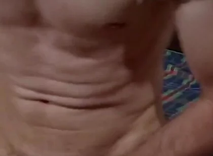 Watch How Lucas Cums in His Bed