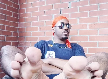 Cross and Uncrossed Soles (2025)