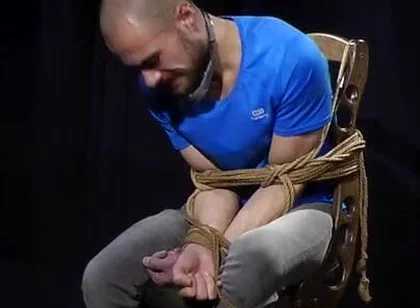 Zeus Hardcore Bondage Challenge8