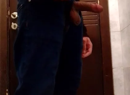 Indian Young Boy Masterbating in Her Bathroom H.j - Hemoshovel
