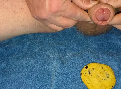 Cookie Cum Shot