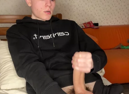 Young Guy’s Epic Cumshot Reveal