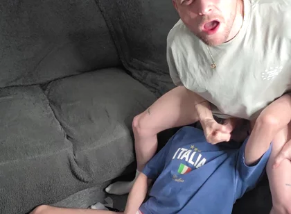 Your Bored? Ive Got a Good Idea, Why Dont You Eat My Arse Till I Shoot My Load.... Then I'll Eat Yours Till You Blow Too.