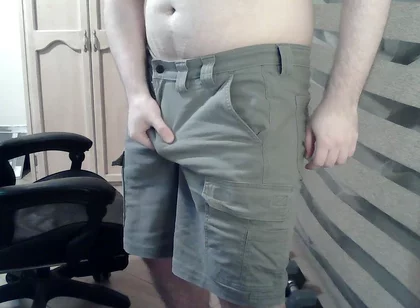 Hot Stud Goes Commando During Leg Day