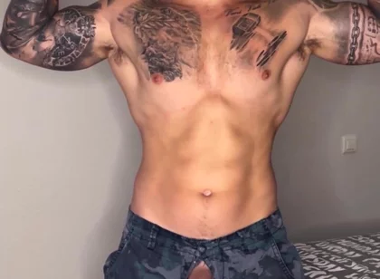 Military Huge Cumshot with No Hands
