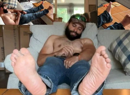 Foot POV Bearded Muscle Bloke Squirts Cum on Himself