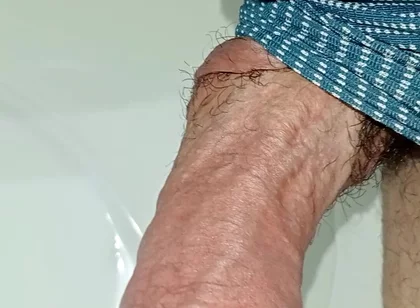 I Enjoy Piss in Bathroom, Big Cock and Veniza