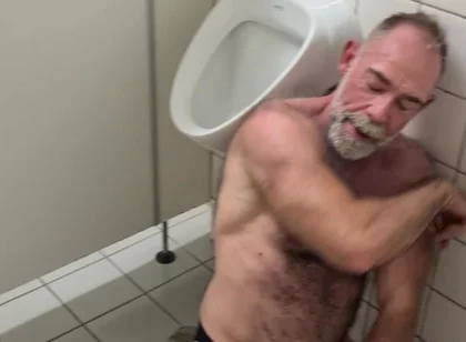 Bathroom Cruising