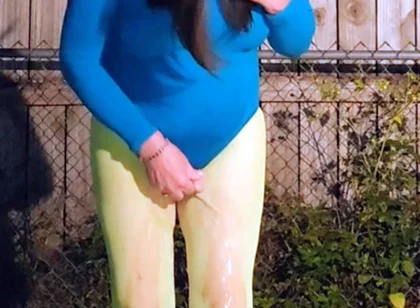 CD Outdoors Pissing My Nylon Pantyhose, Feet and Shoes.