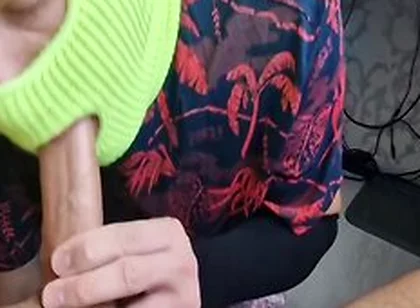 A Man In A Skirt Sucks My Huge Dick, Eat My Cum Man!