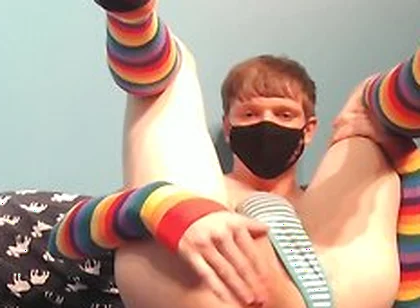 Twink Stretches Out Gaping Hole