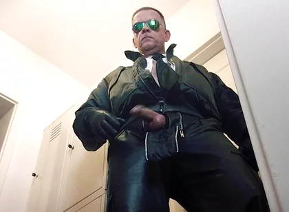 Alpha Leather Hunk Xl 7