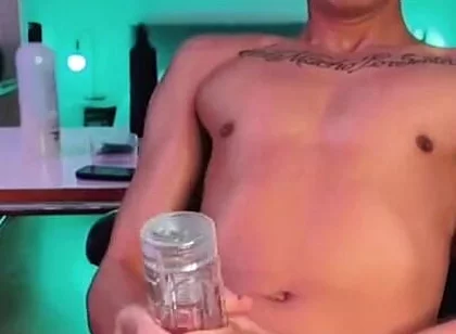 Leo Latte Lets Viewers Control the Toy in His Ass While He Strokes a Fleshlight