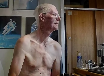 Live Chat and Cum-show