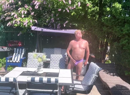 Heating the Balls